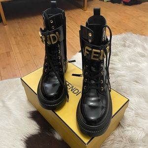 Fendi Fendigraphy combat boots size 40.